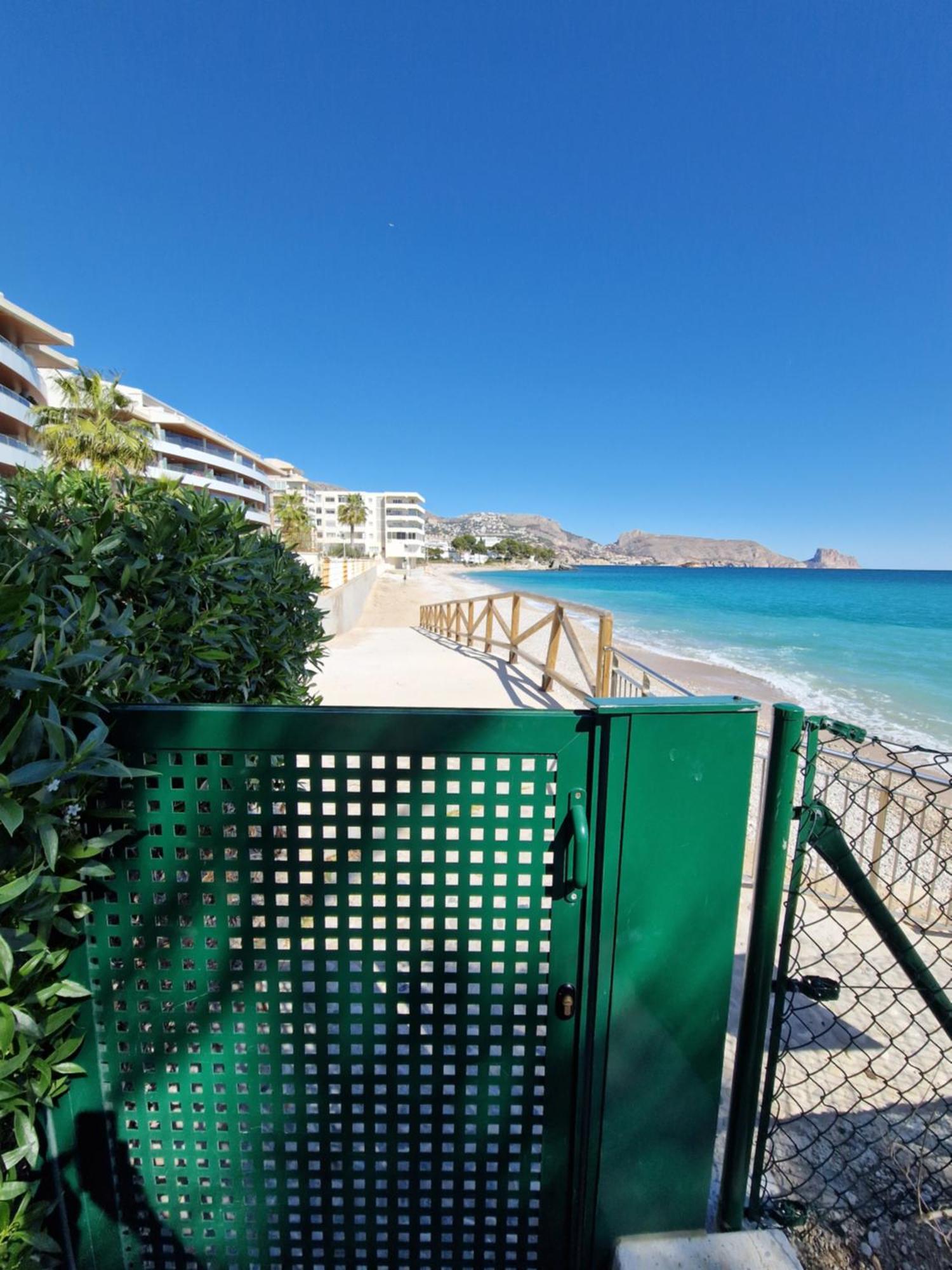 Azul - Estudio Con Vistas Al Mar, Piscina Y Acceso Directo A La Playa By Redi Altea Exterior photo